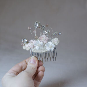 Svatební hřebínek růžový kytky korálky a kamínky velký